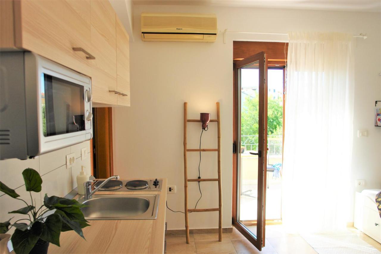 Iva Apartmani โวดีเซ ภายนอก รูปภาพ