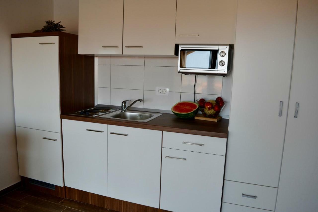Iva Apartmani โวดีเซ ภายนอก รูปภาพ
